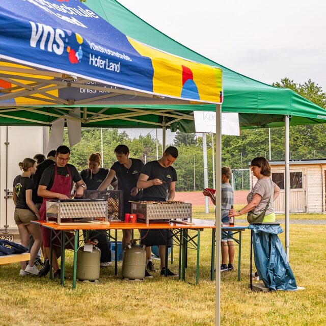 Die Landjugend aus Oberpferdt war für die Kulinarik verantwortlich.